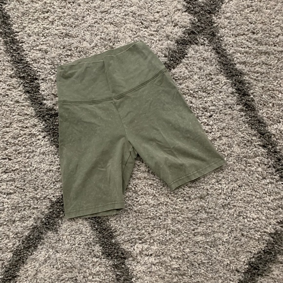 aerie Pants - NWOT Aerie high rise bike shorts. SzS